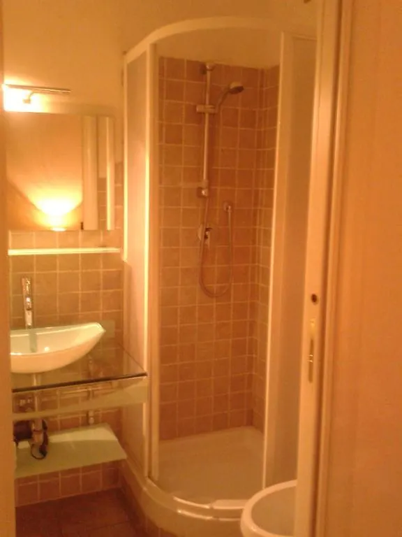 *** فندق مبيت وإفطار St. John Rome B&B إيطاليا